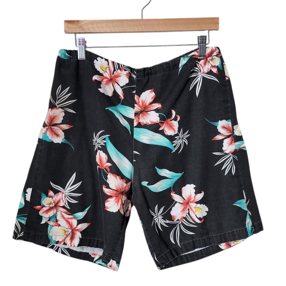 LIKI LIKI x VINTAGE 80's Hawaiian shorts Floral Black‎ Shorts